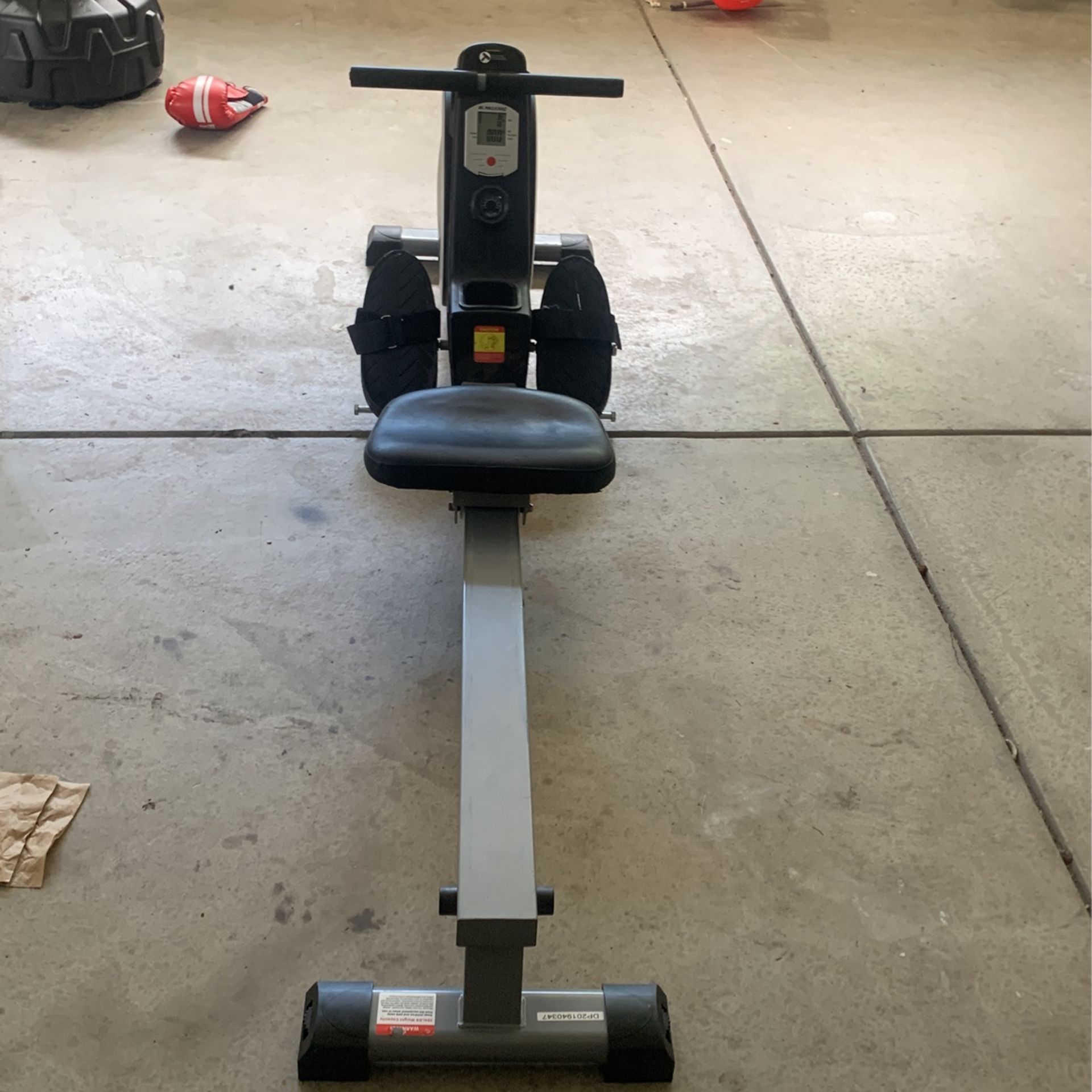 Maxkare Rowing Machine 