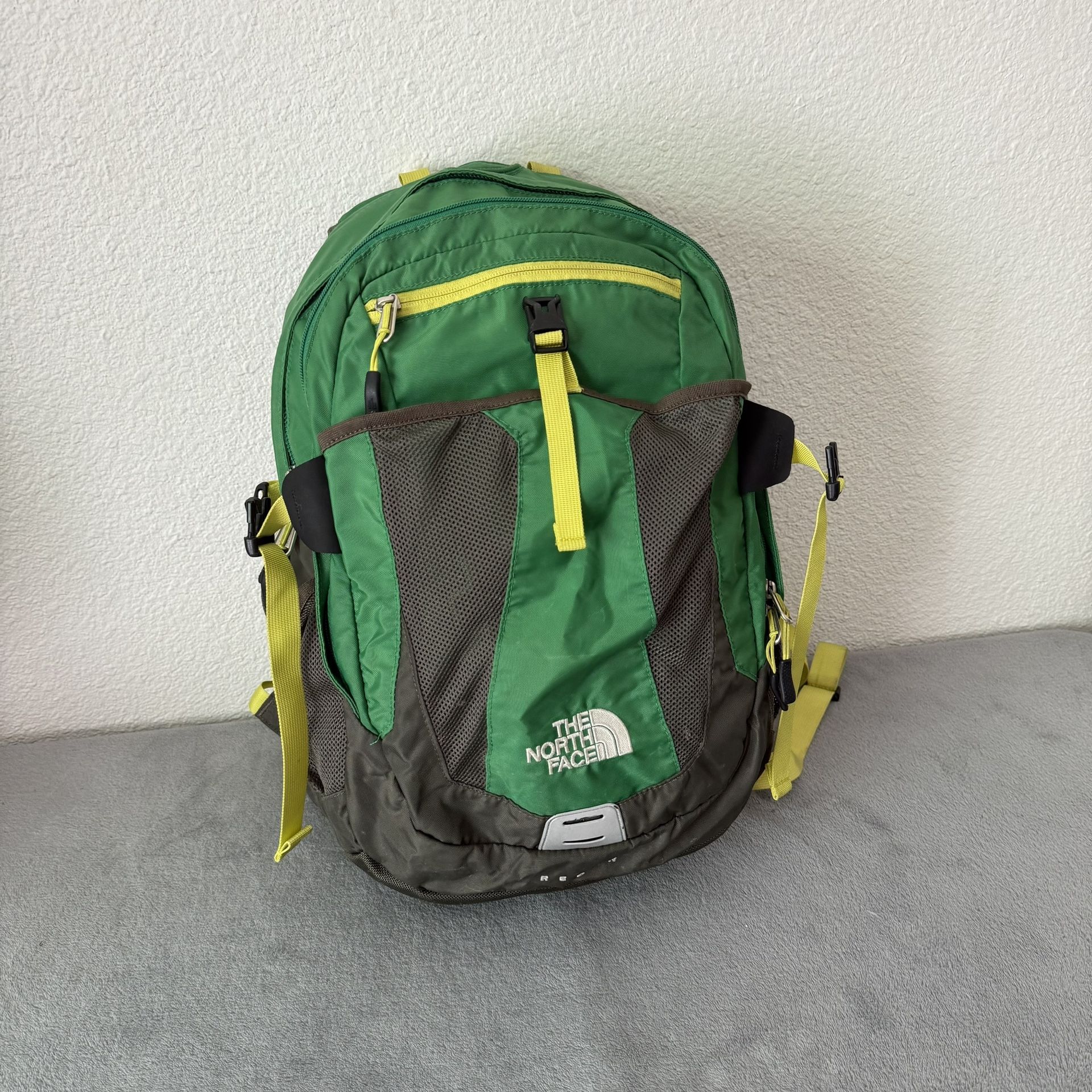 The North Face Recon Legacy Model Green, black Yellow Backpack Daypack Bag