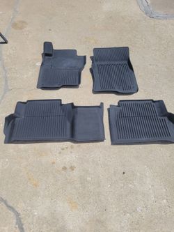 Factory Rubber Floor Mats 2024-26 Nissan Frontier pro-4X
