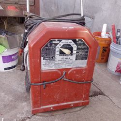 Lincoln Electric  Welder 