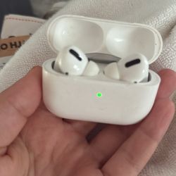 Apple Air ProHeadphones