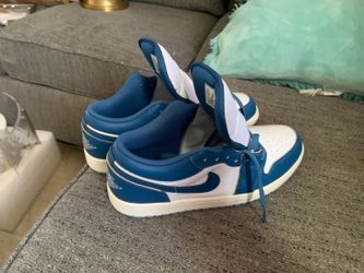 Jordans 1s