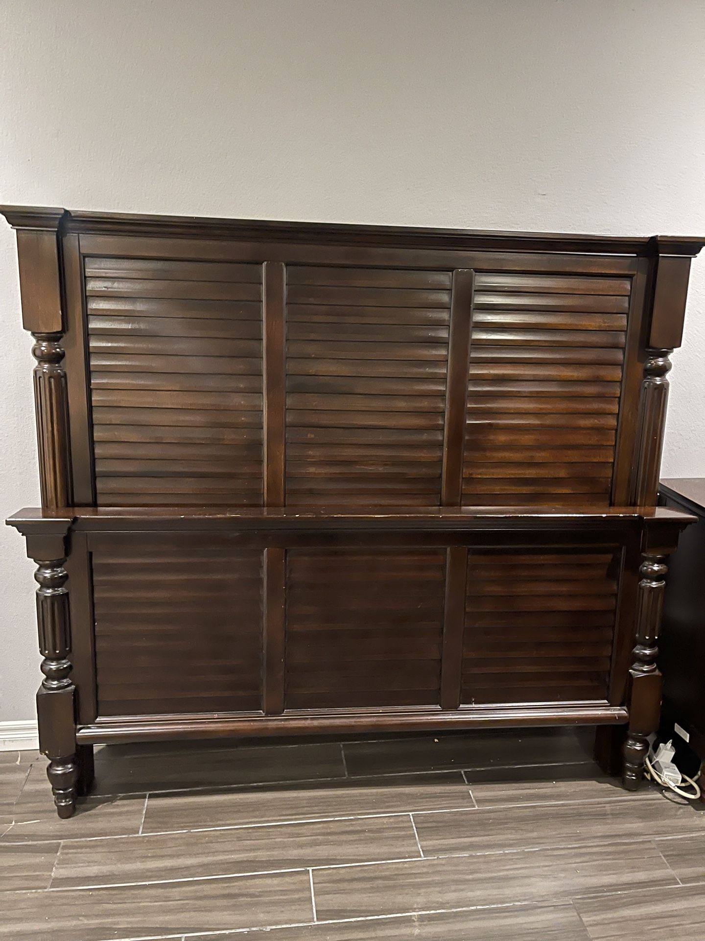 Queen Size Bedroom set