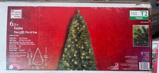 New 6.5ft Festive Pine LED Pre-Lit Tree 800 Branch Tips. Must Pick Up