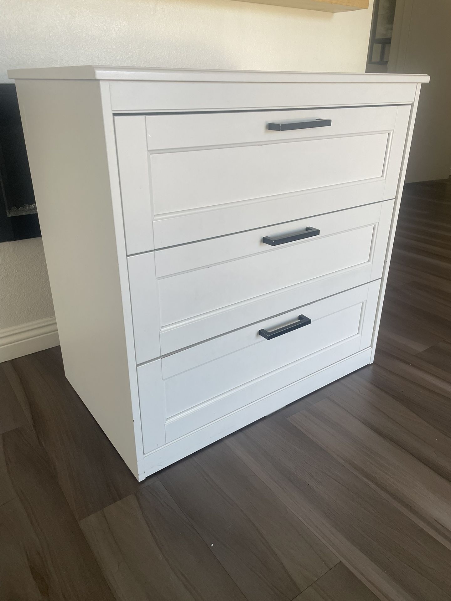 3 Drawer Dresser 