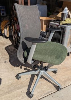 Steelcase Jersey Desk Task Chair