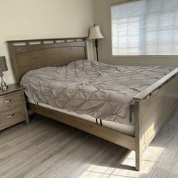 California King Bed Frame with Box Spring & 1 Nightstand