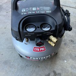 Gallon 175 PSI High Performance Oil Free Pancake Jobsite Air Compressor Tool
