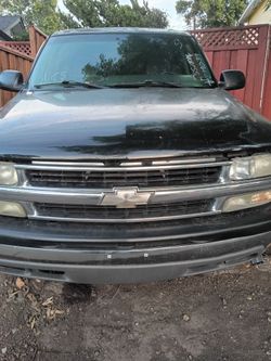 2003 Chevy Tahoe 5.3 Engine.    Parting Out