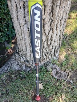 EASTON "BIG BARRELL " BAT ( SEE PICS) LOCATED IN GLENDORA  CHECK OUT MY PAGE ALOT OF BASEBALL EQUIPMENT FOR SALE  "CHEAP "