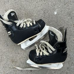 BAUER TODDLER SZ 7 Hockey Skates 