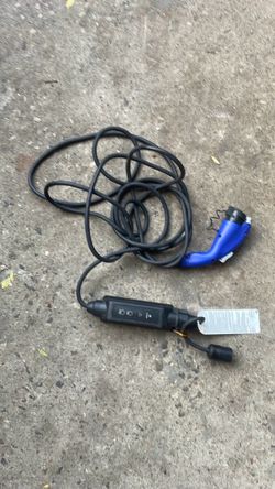 Portable EV Charging Cable with Control Box