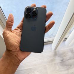 Iphone 15 pro 128 GB Unlock ( Blue Titanum)