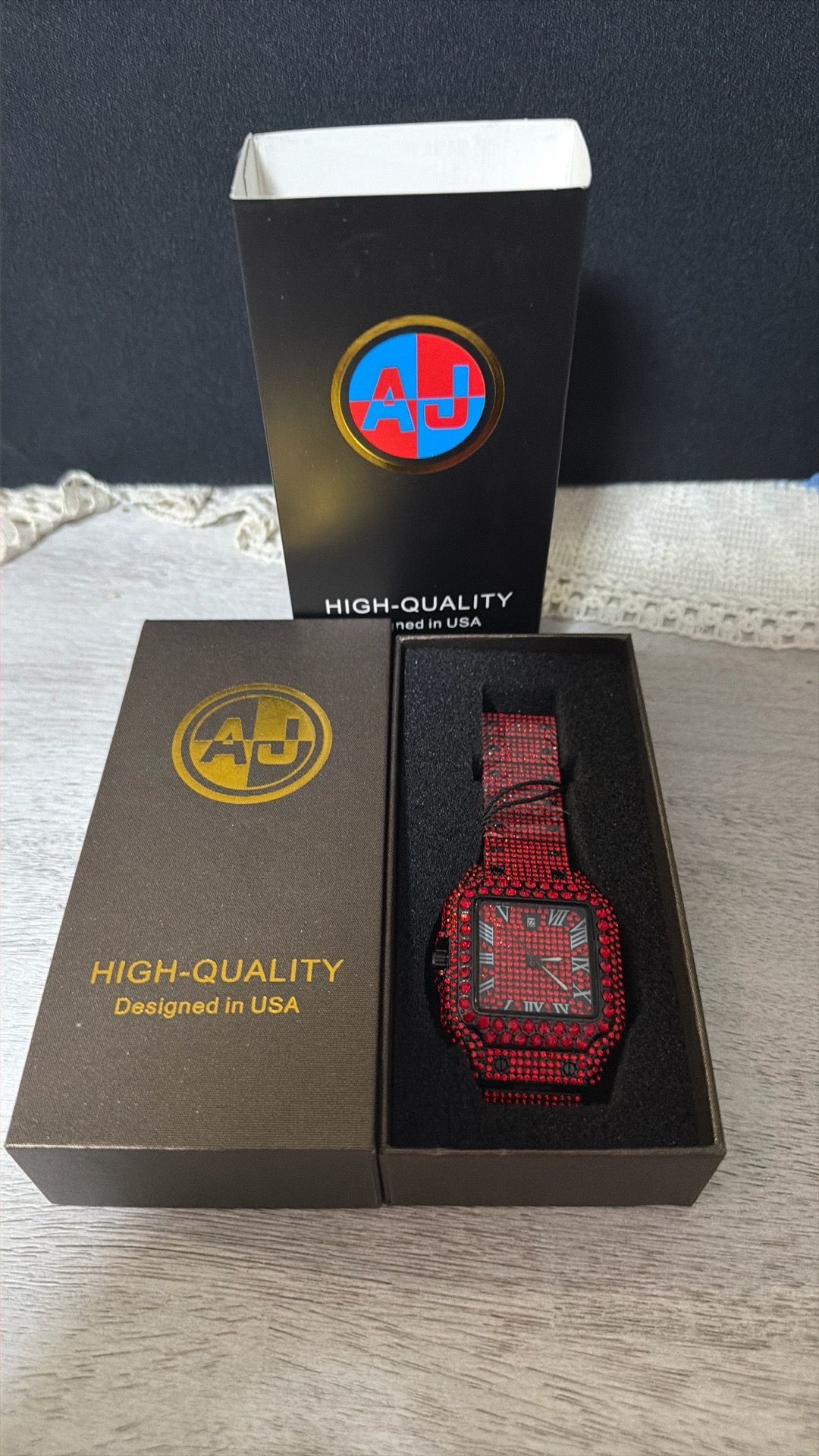 Men’s watch iced out