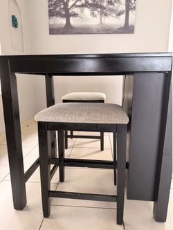 Bar Height Dining Table and 2 Bar Stools Set