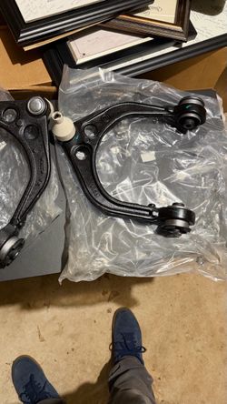 DODGE CHALLENGER UPPER CONTROL ARMS