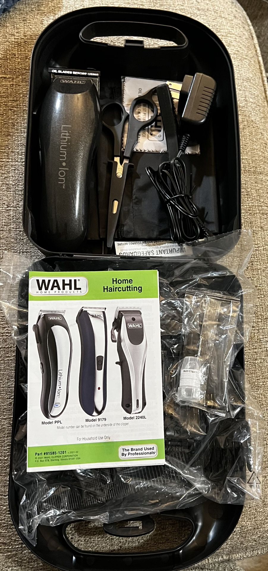 Wahl Lithium-Ion Cordless Haircutting Kit - Model 79608