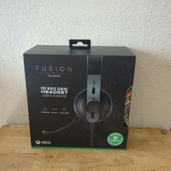 FUSION BY PowerA.    Pro Wired Gaming Headset 