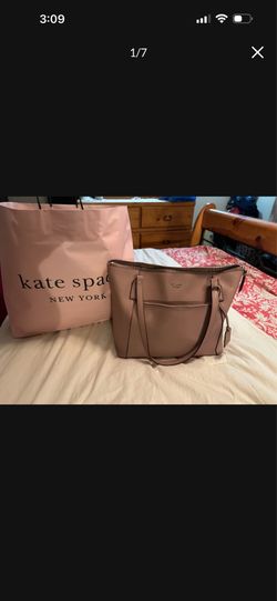Kate Spade medium size purse￼