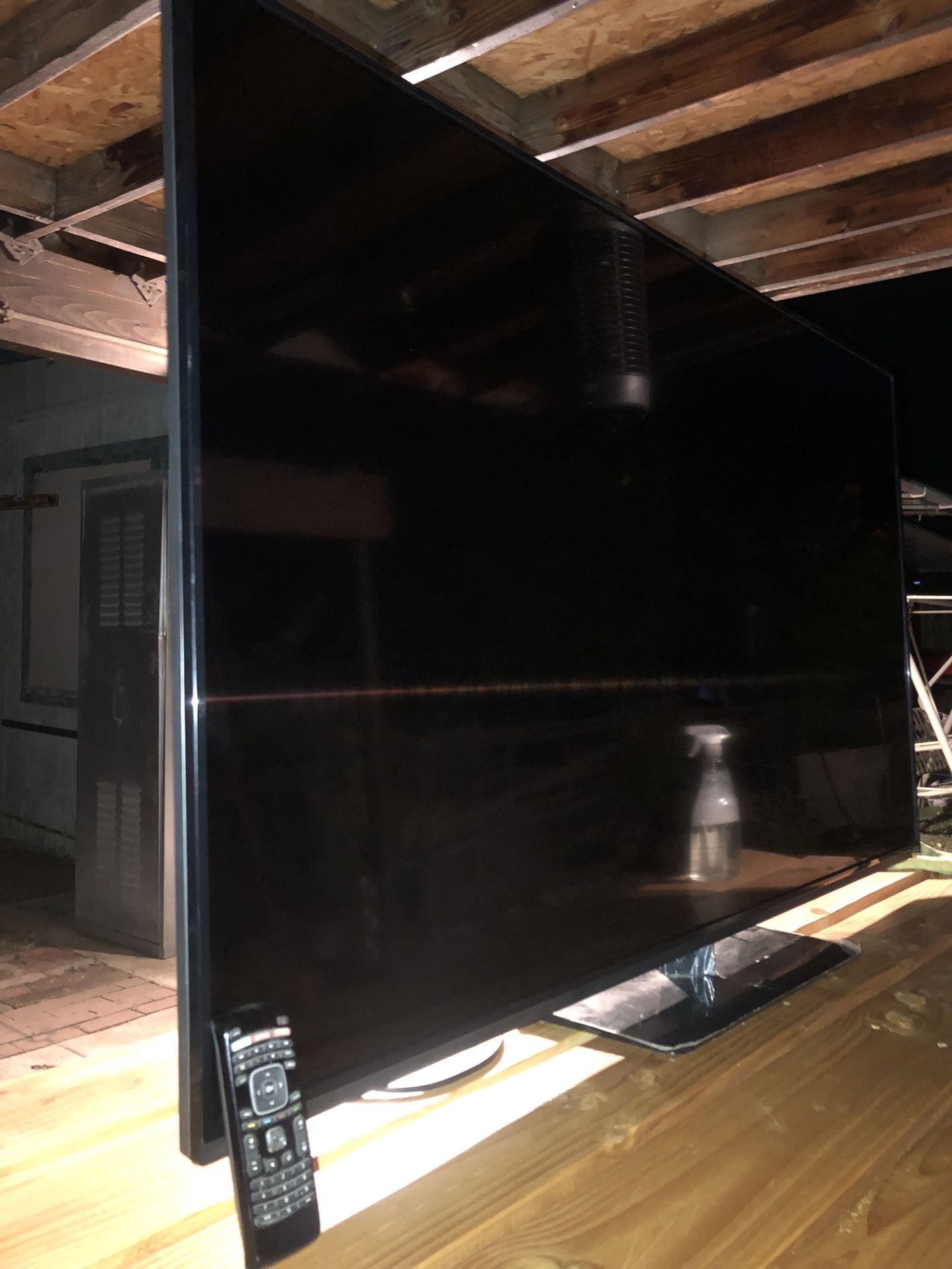 60” Vizio Smart Tv