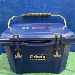 Small Grizzly Cooler