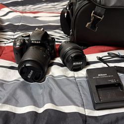 Nikon D3300 photographer camera