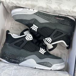 Air Jordan 4 Retro Fear Size 11 & 11.5 Available 
