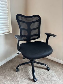 Black Mesh Office Chair