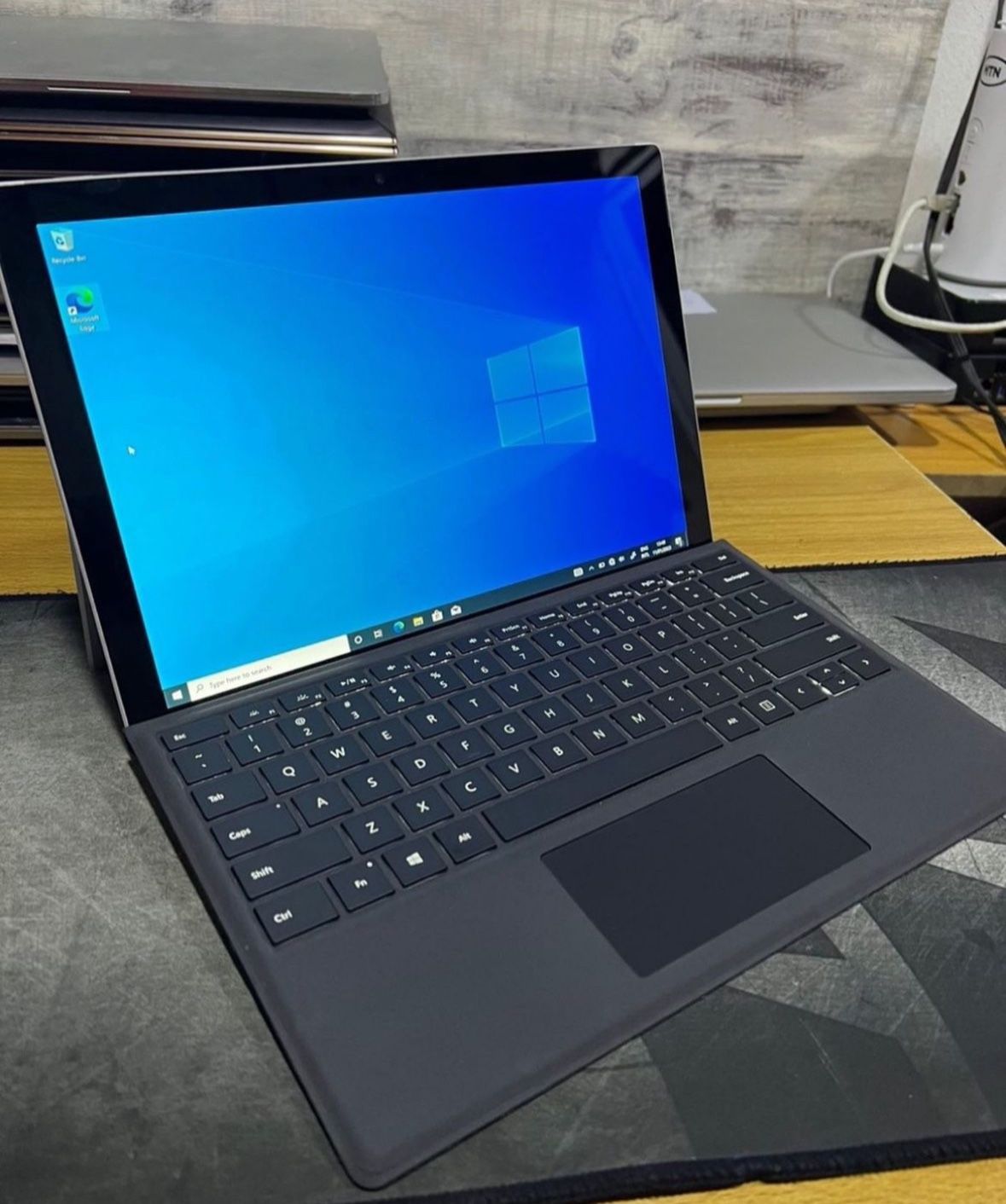 Microsoft Surface Pro 7 Plus 256 GB 