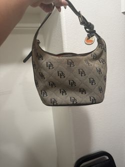 Dooney And Bourke Purse