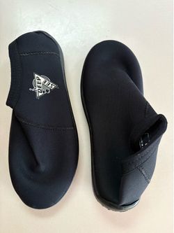 Water Shoes by Deepsee (sz. 6)
