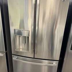 French Doors GE Refrigerator 