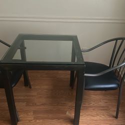 Dinning Room Table And Chairs