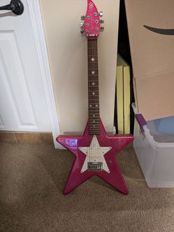 Daisy Rock short scale pink sparkle star guitar