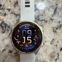 Garmin Watch Fénix 8 AMOLED Display 