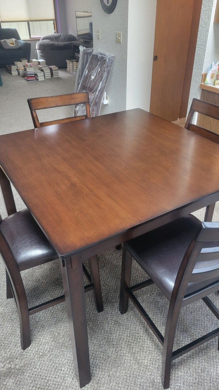 Excellent  42" Square Dining Table And 4 Matching Bar Height Chairs