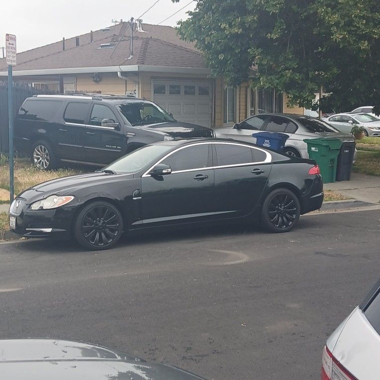 2010 Jaguar XF
