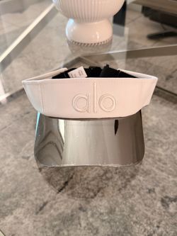 Alo Yoga Sun Visor with Mirror Brim