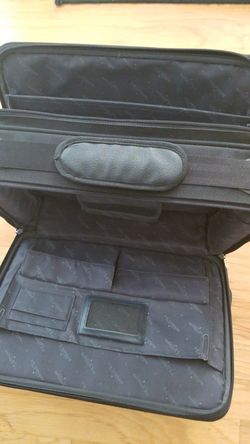 US Luggage laptop briefcase