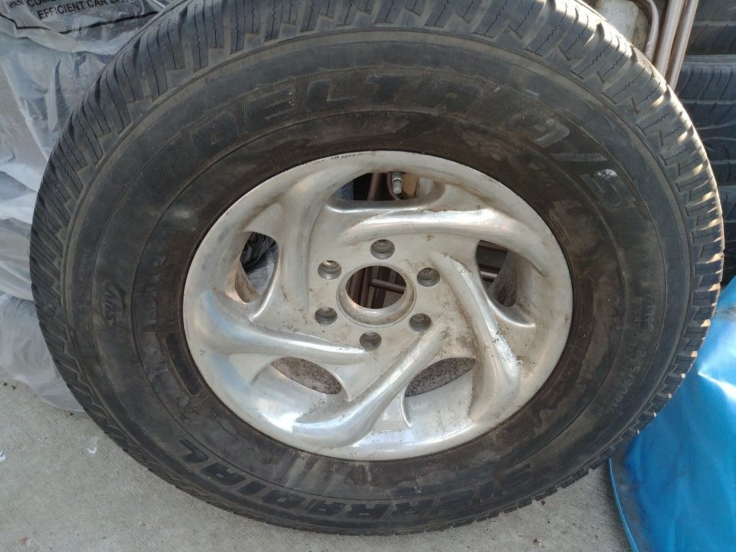 275/70/16 On Aluminum Rim Only 1