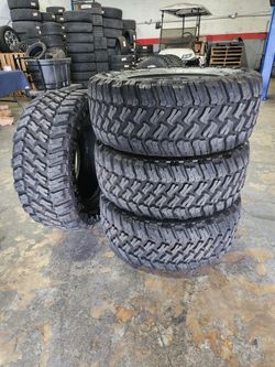 Rough Country Mud Terrain Tires 33x12.50R18LT