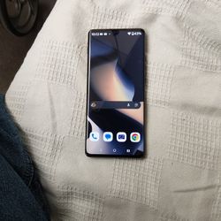 Motorola Edge You're a beautiful phone