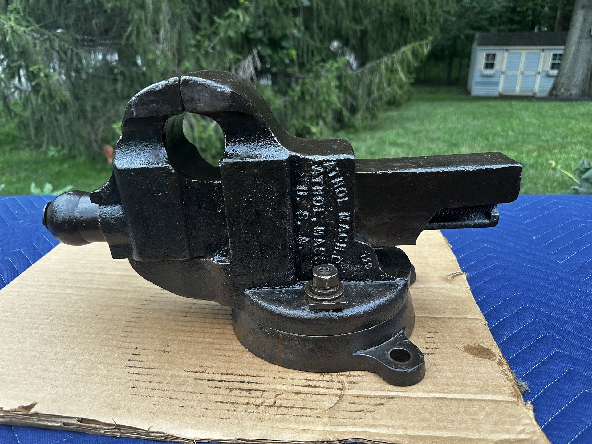 Antique 1912 Athol Bench Vise Big Heavy- Needs Work