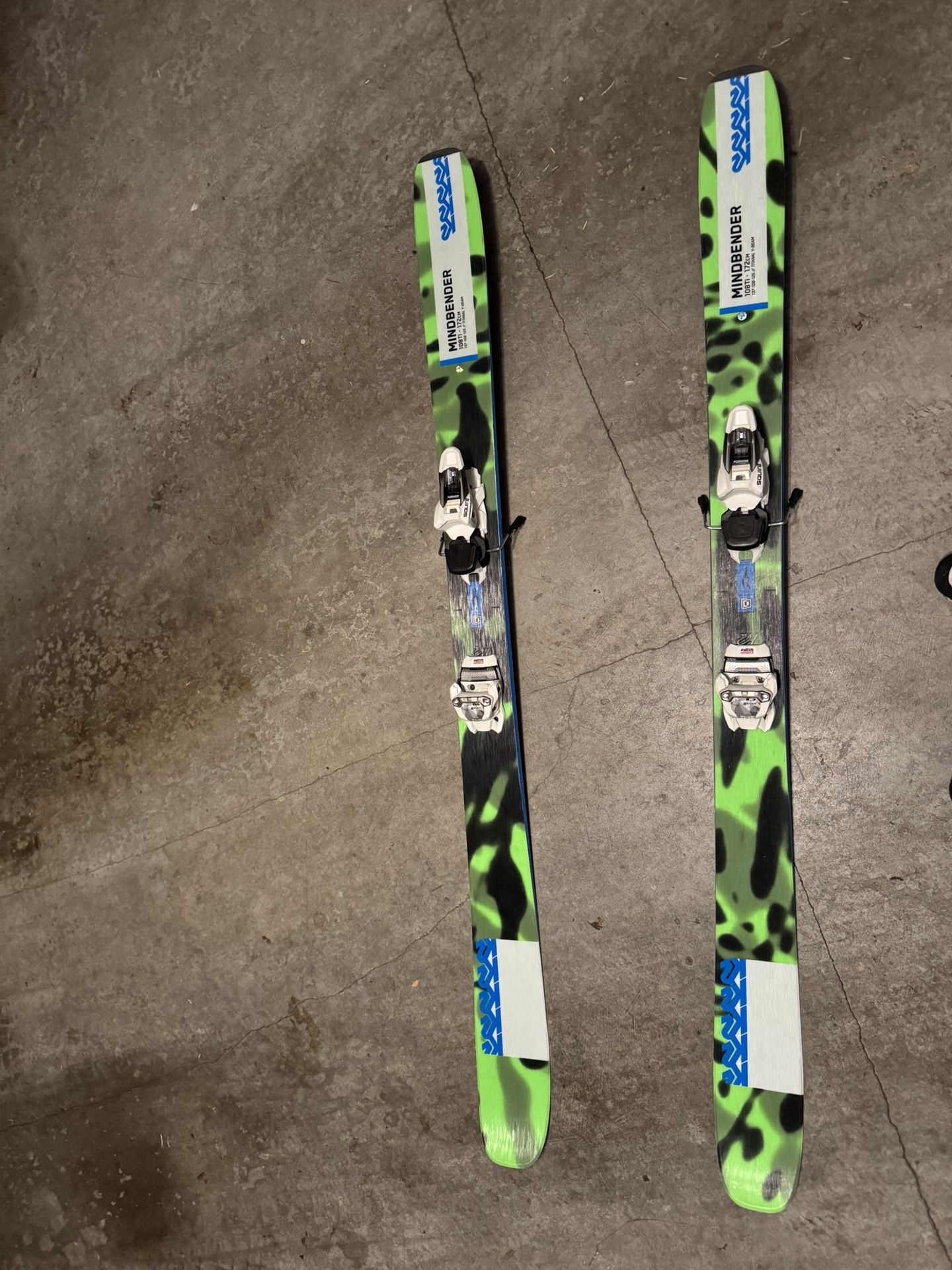 bull Mindbender108 + Squire11demo K2 Mindbender 108 Ti Skis 2026 | evo