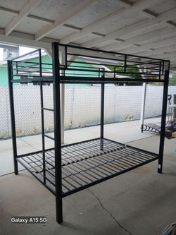 Full sizes bunk bed