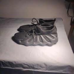Yeezy 450 Size 11 