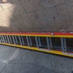 28 Ft. Werner Ladder Fiberglass With 300 Lb Capacity