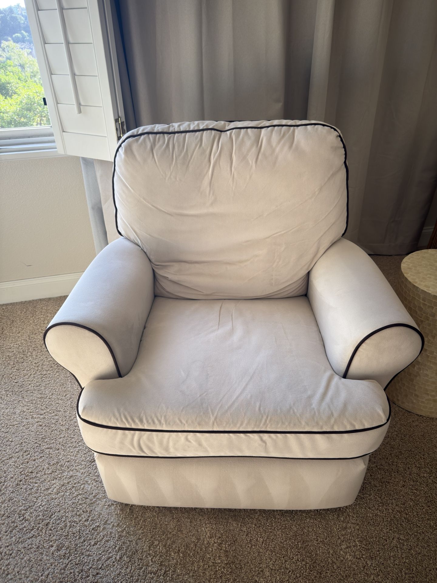 Nursery Rocking/Recliner chair