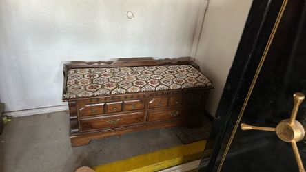 Chest / Bed Bench