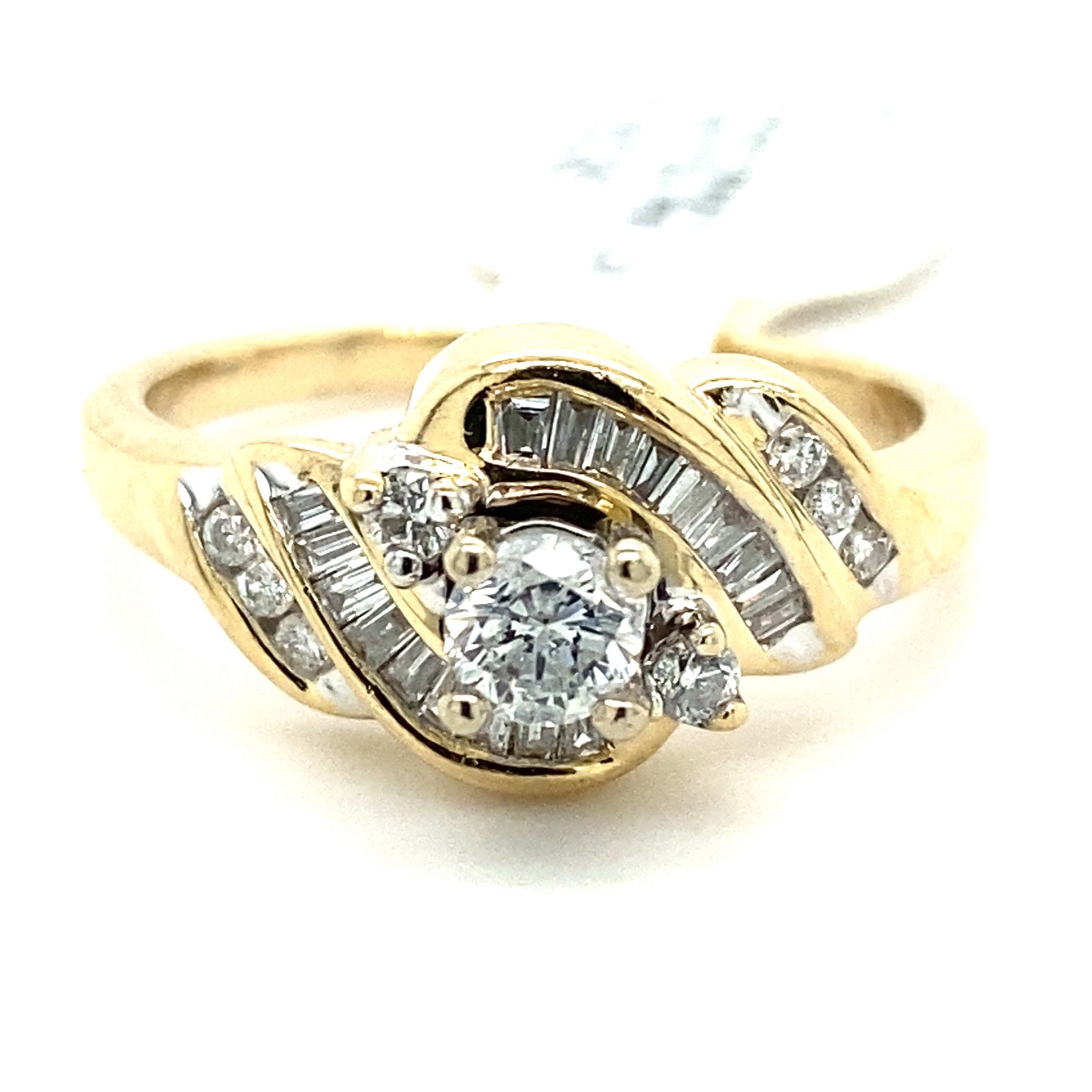 14k Gold Diamond Ring 4.8grms Size6 1/2 130265